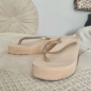 PLATFORM SANDALS